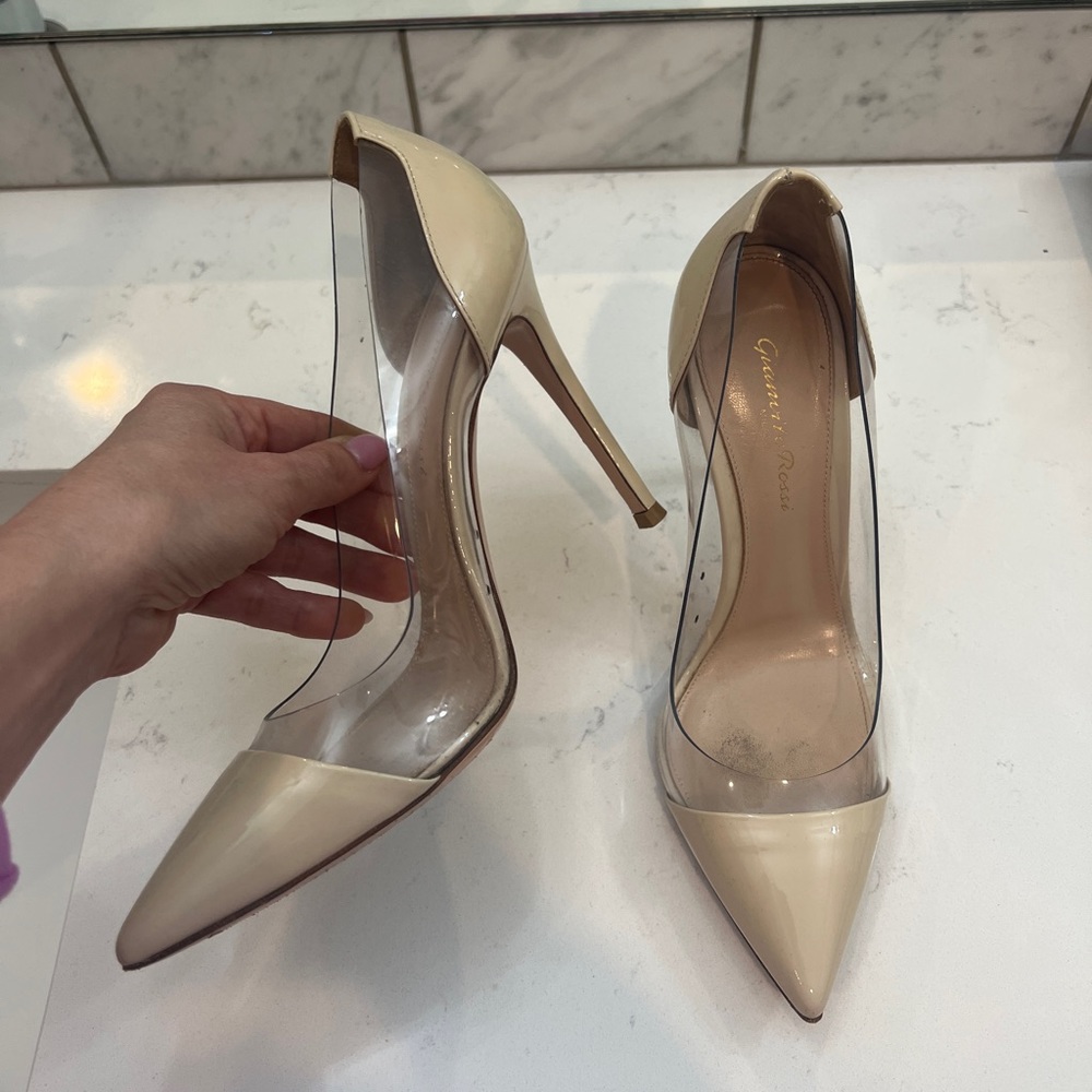 GIANVITO ROSSI
Plexi 100 PVC pumps in ivory size 7